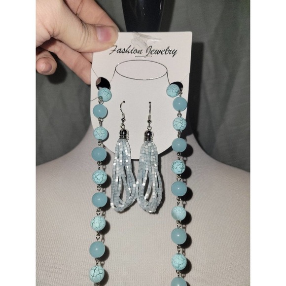 Blue Silver Necklace and earrings Set - Picture 2 of 4